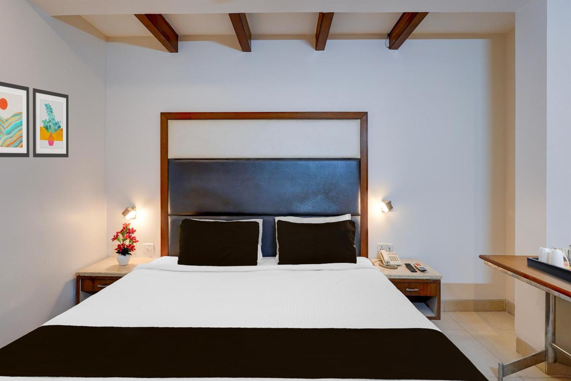 Super Townhouse Arcot Road Near Kauvery Hospital شيناي المظهر الخارجي الصورة