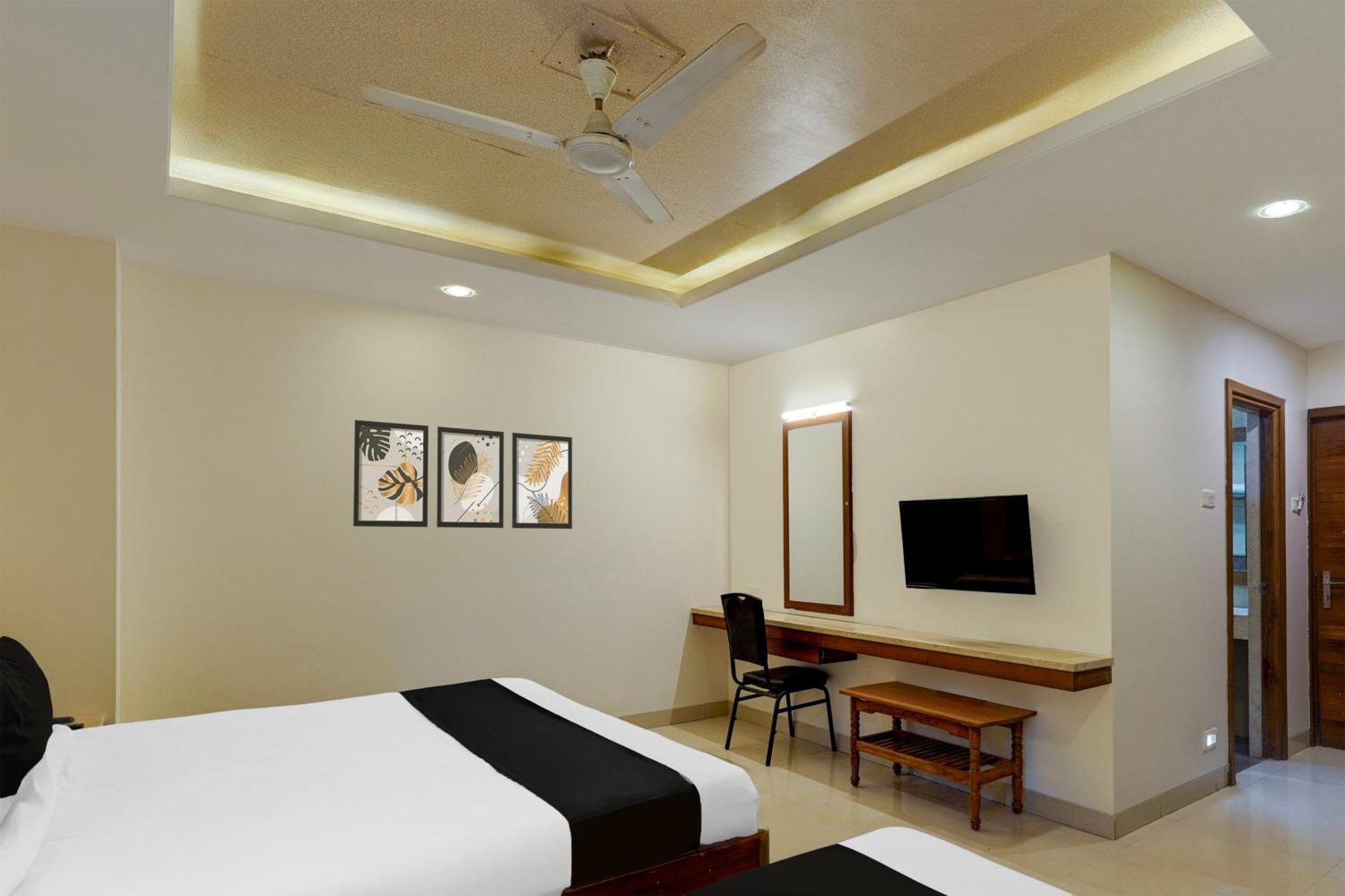 Super Townhouse Arcot Road Near Kauvery Hospital شيناي المظهر الخارجي الصورة